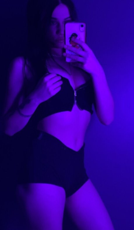 wspghost 裸の女優 写真