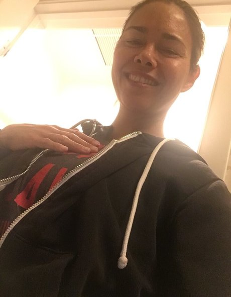 thedanavespoli ポルノスター 独占 写真