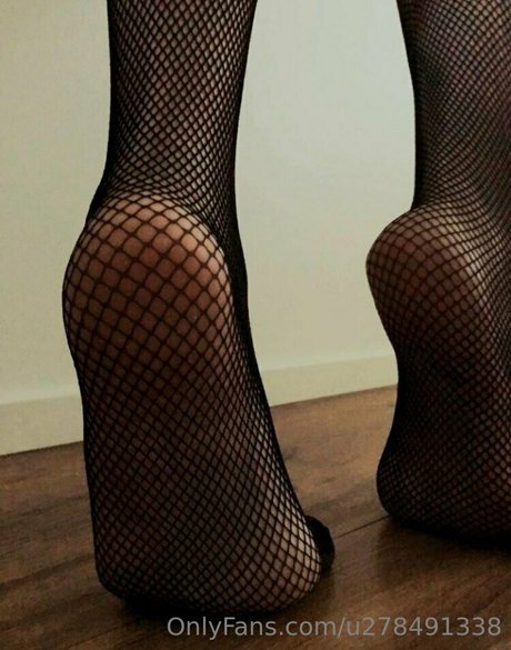 officialfeetforfun トップ女優 写真