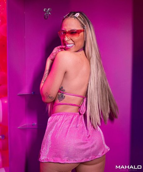 Paloma Lopes ヌードモデル 写真