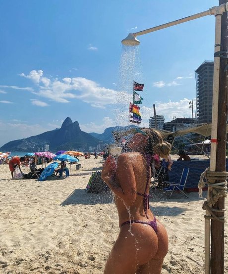 Paloma Lopes xxxモデル 写真