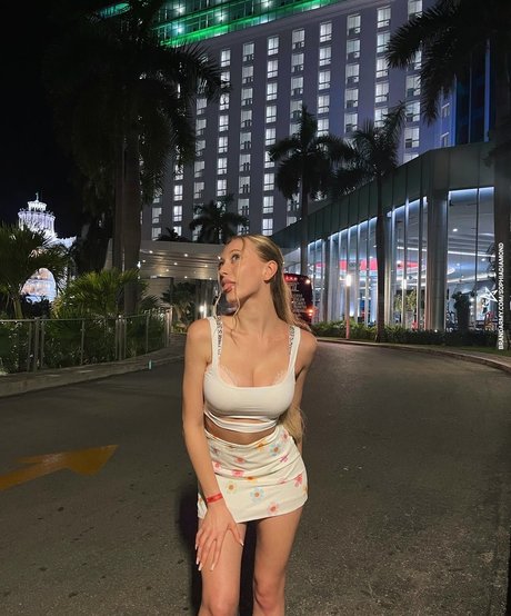 sophia ilysm ポルノ女優 画像