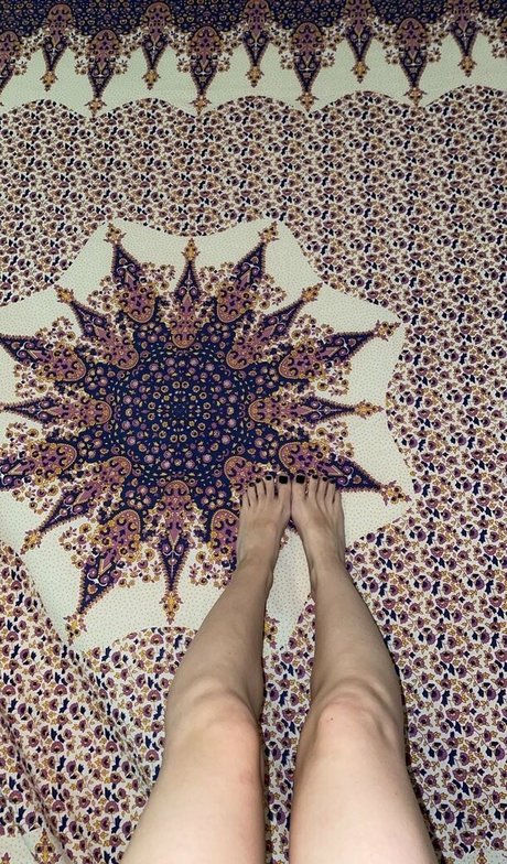 nakedella ポルノスター アダルト 写真