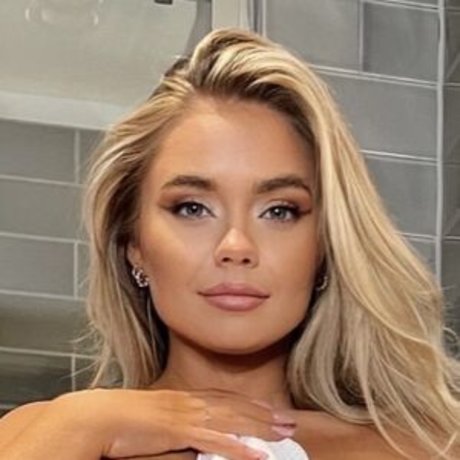 Claire Maclachlan セクシーなスター 写真