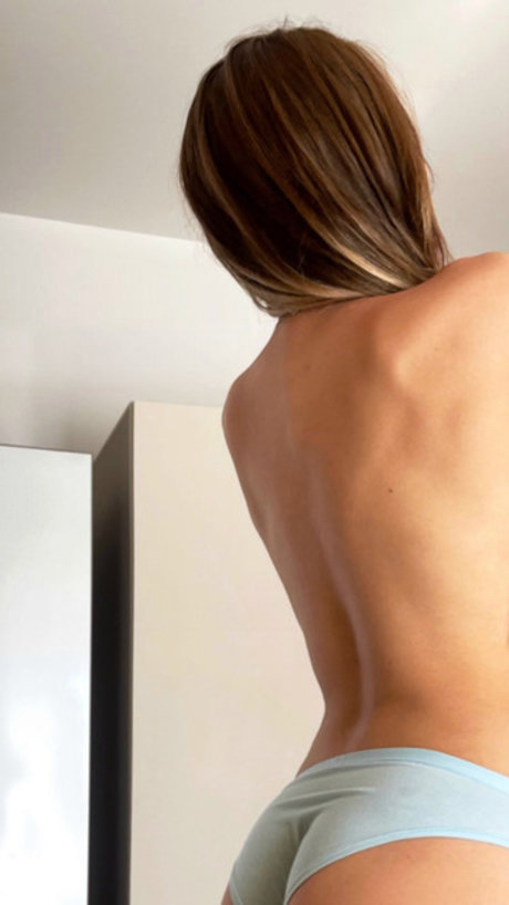 Mihalina Novakovskaya トップスター アーカイブ