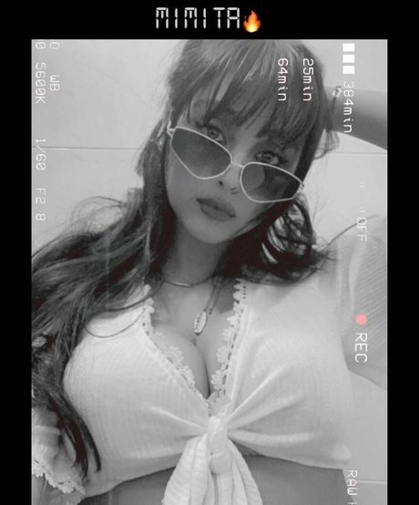 mi mi ta 高品質スター 写真
