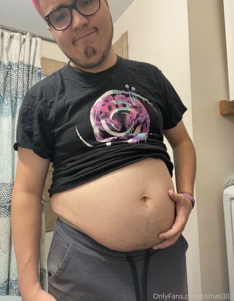 tomas303 ホットスター 写真