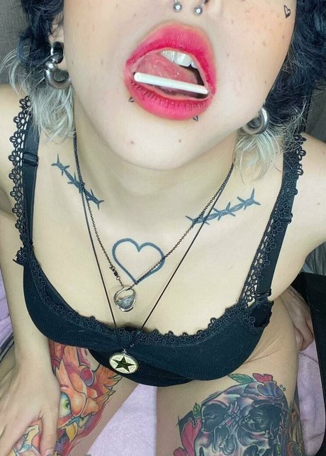 bdsmmistressroxy 完璧なモデル 画像