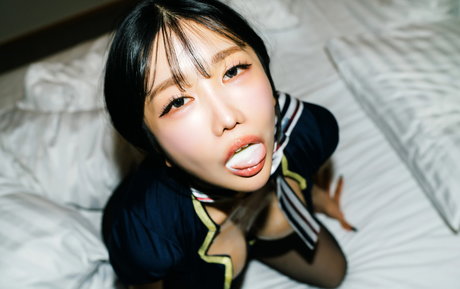 Yunjini 最高のポルノスター 写真