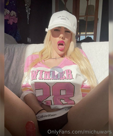 トランスジェンダーオンリーファン 無料セックス 写真
