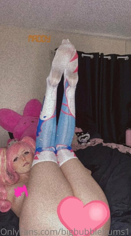 bigbubblebums1 セクシーなスター 画像