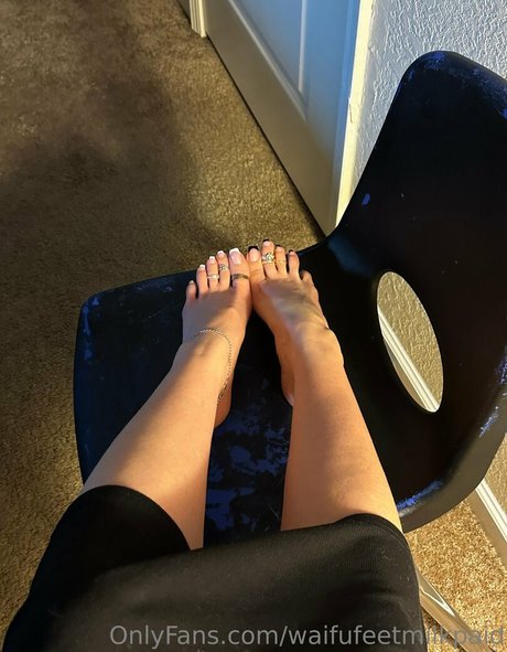 waifufeetmilkpaid ホットなポルノスター 画像