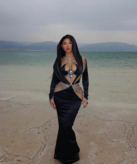 Nikita Dragun 美しい女優 写真