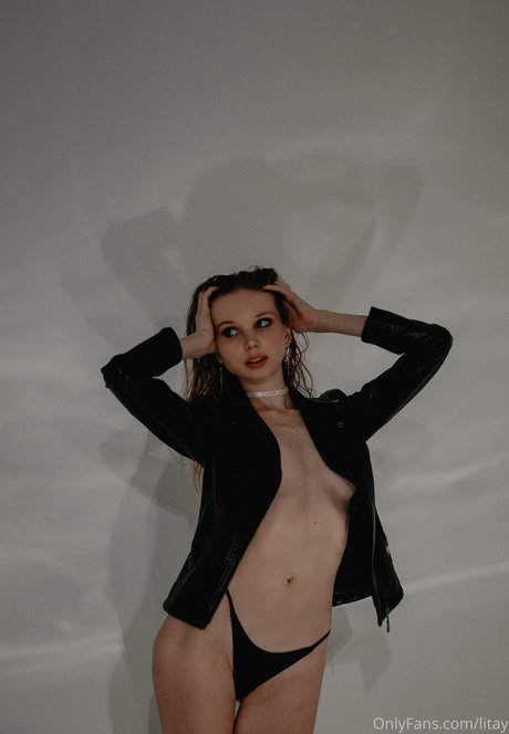 Lily Osadcha ホットモデル 写真