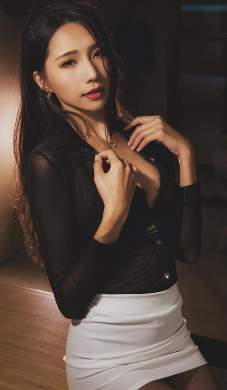 Anita Feifei 美しいモデル 画像