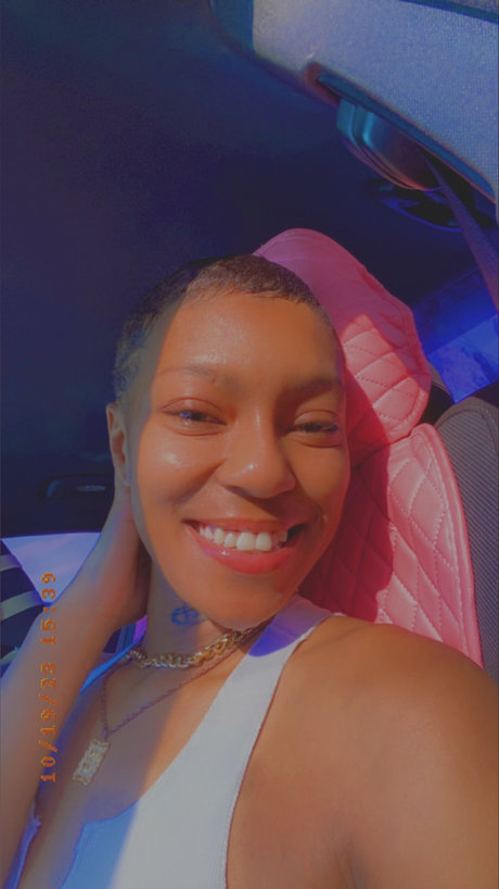 Leigh Torres セクシーモデル 写真