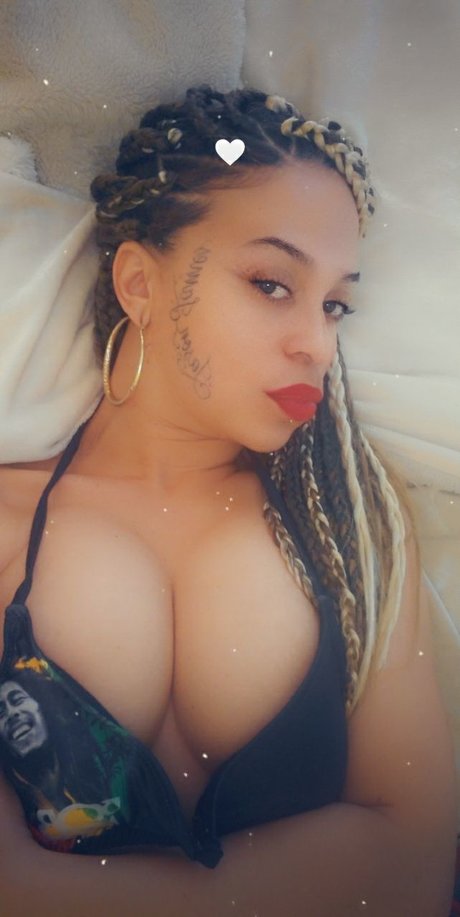 Chyanne Jacobs ヌードモデル ギャラリー