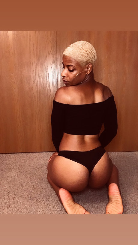 QuintinaJenelle セクシーなスター 写真