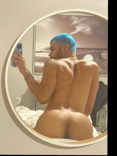 Freaky Faggot 美しいポルノスター 画像