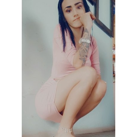 Raquel Fallas 美しいスター 写真