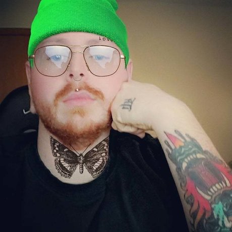 Anton Cash トップモデル 写真