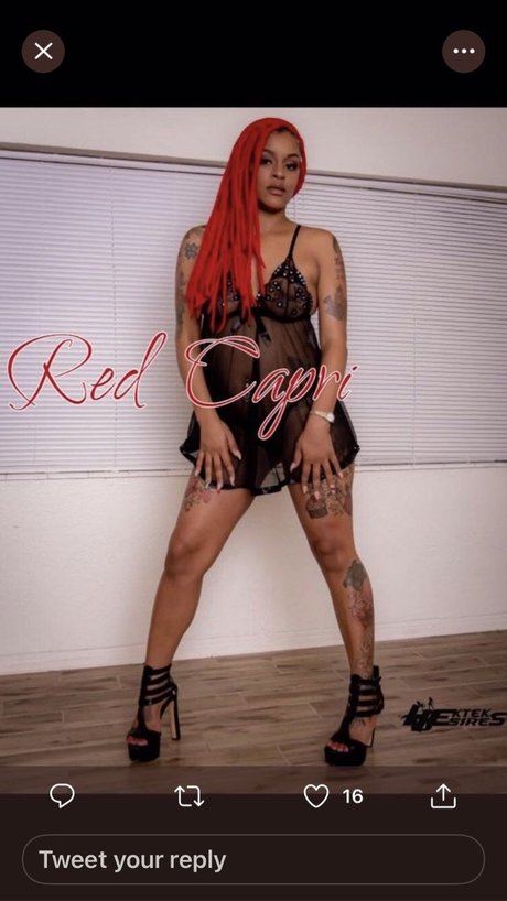 Fetish Queen 裸の女優 写真