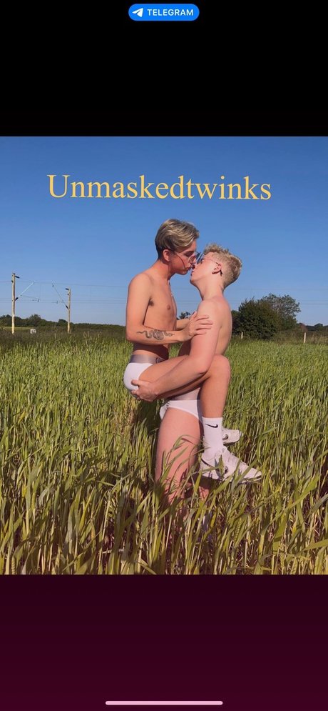 Unmaskedtwinks XXXモデル 写真
