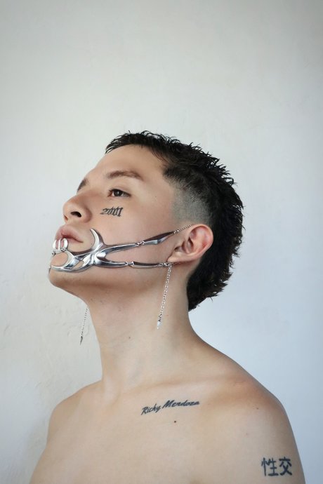 Richy Mendoza ポルノスター セクシー 写真