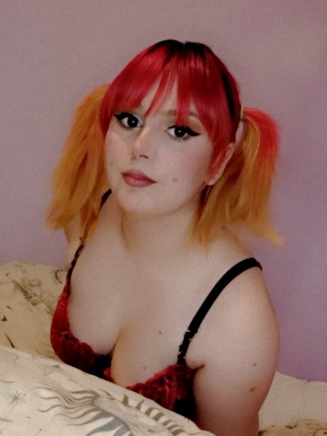 Ruby Rougee 美しいモデル 画像
