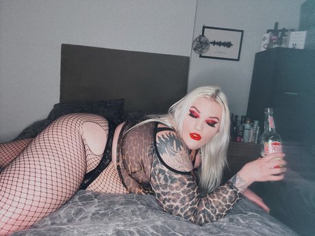 RUBI NOXX 完璧なモデル 写真