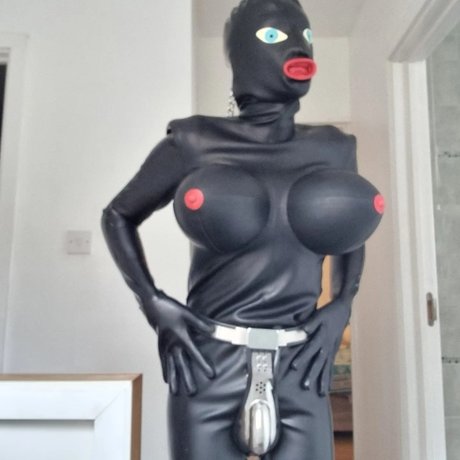 Rubberdolljim xxxポルノスター ギャラリー