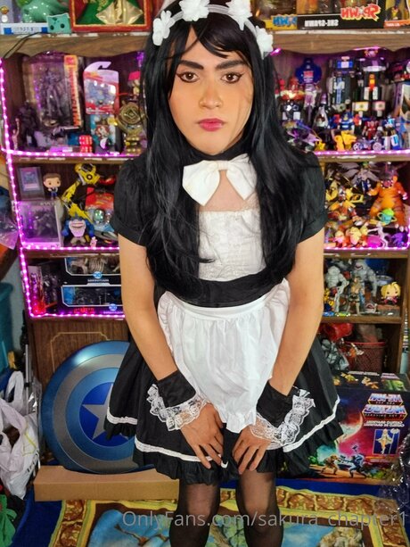 Waifu Karen Sakura セクシーモデル 画像