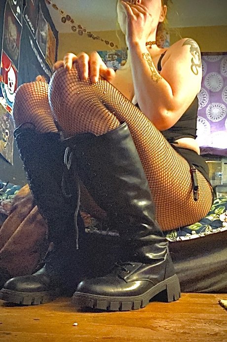 Very sad human トップモデル 写真