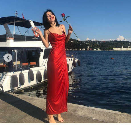 Merve Bolugur profile image