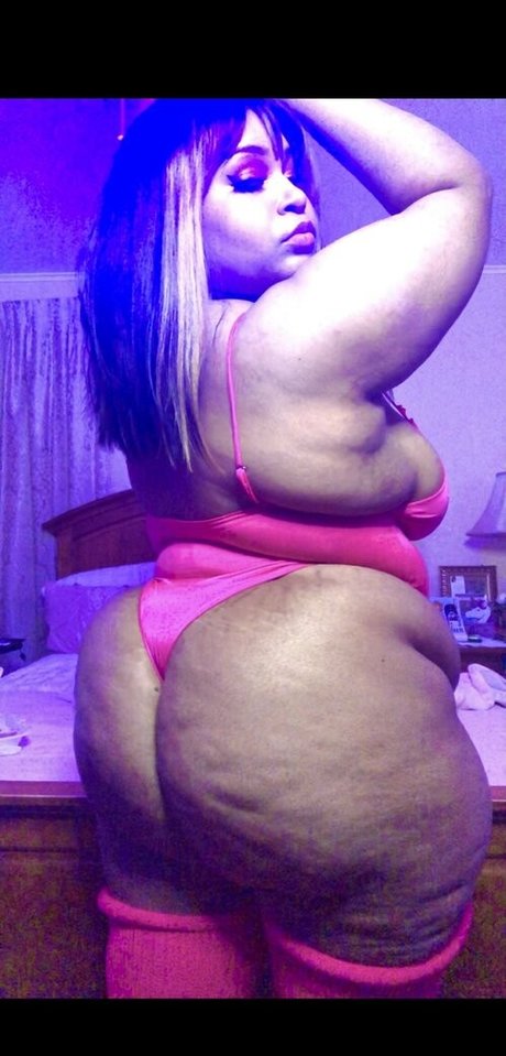 bigbellyjudy 無料モデル 写真