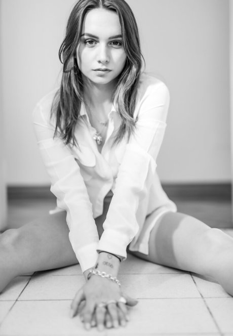 Lara Arluni トップポルノスター 画像