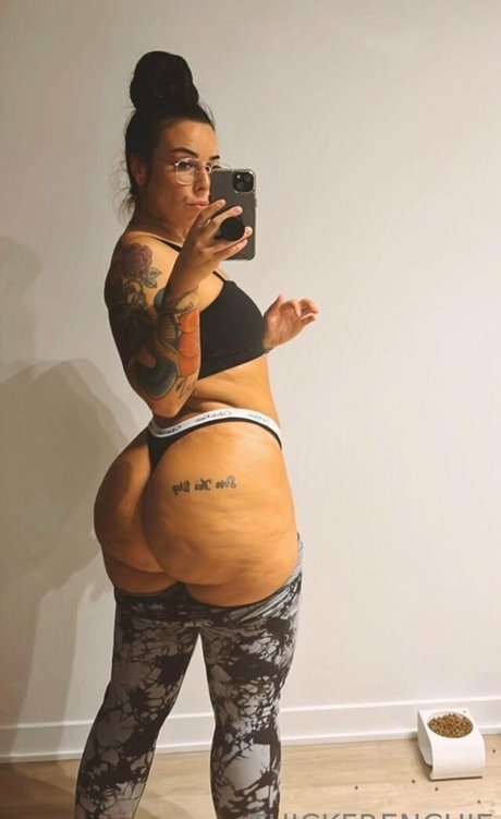Thickfrenchie セックス女優 画像