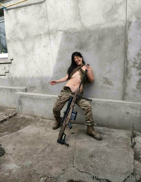modeltechie アダルトスター 写真