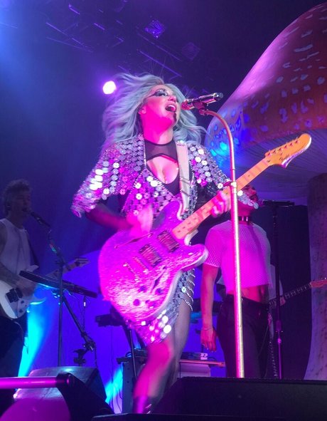 KeshaRose 無料女優 写真