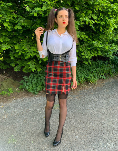 Lenabartos アート女優 写真