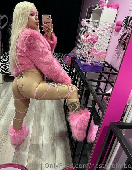 Nasty bimbo スターセックス ギャラリー