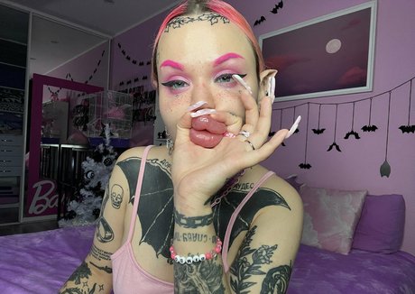 Nasty bimbo 高品質モデル 画像