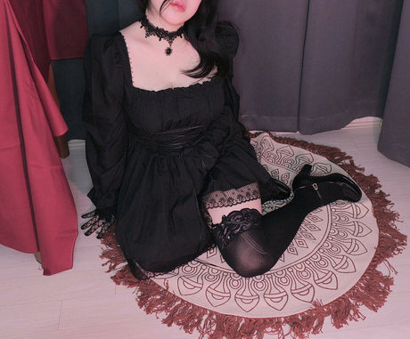 Ppomo ポルノ女優 写真