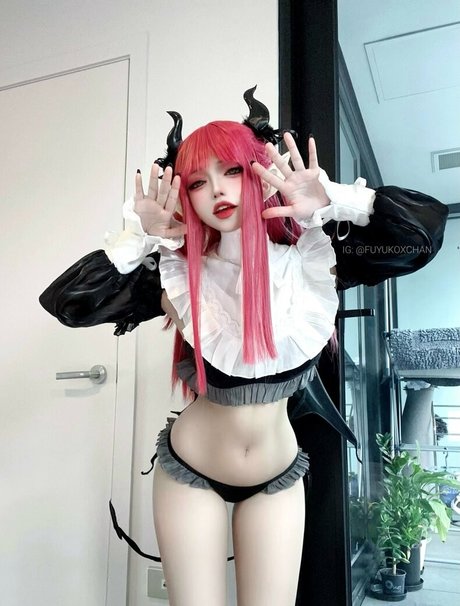 Fuyuko Chan 裸のモデル 写真