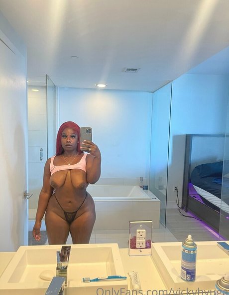 vickyhyuga 素敵なスター 写真