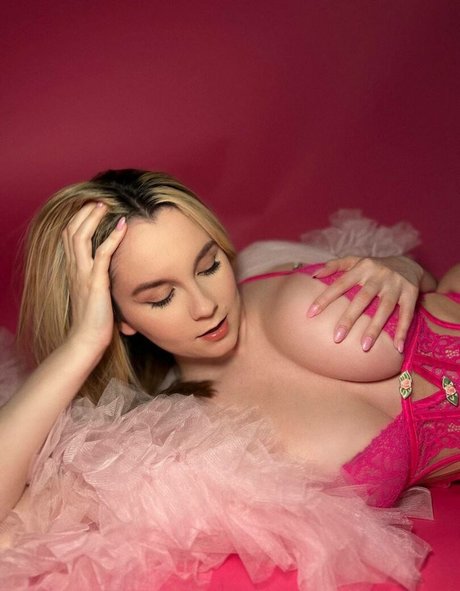 Aniela セックス女優 写真