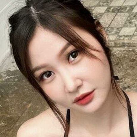 Chasandra Florence 裸の女優 ギャラリー