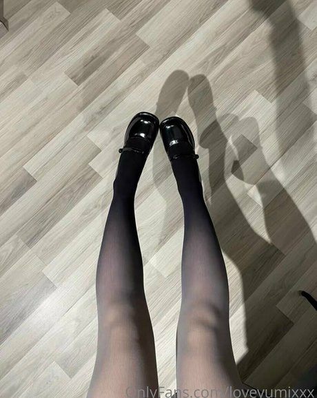 loveyumixxx 可愛いモデル 画像