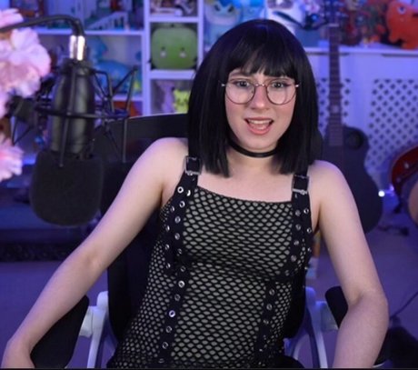 Millie Mossiae 独占ポルノスター 写真