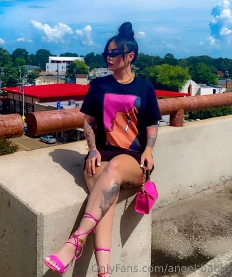 オンリーファンズでのセクスティング ホット裸 写真